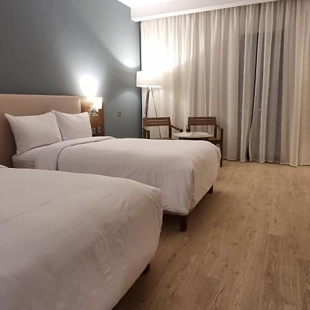 Phoenix Hotel & Wellness Sheikh Zayed City Exteriér fotografie