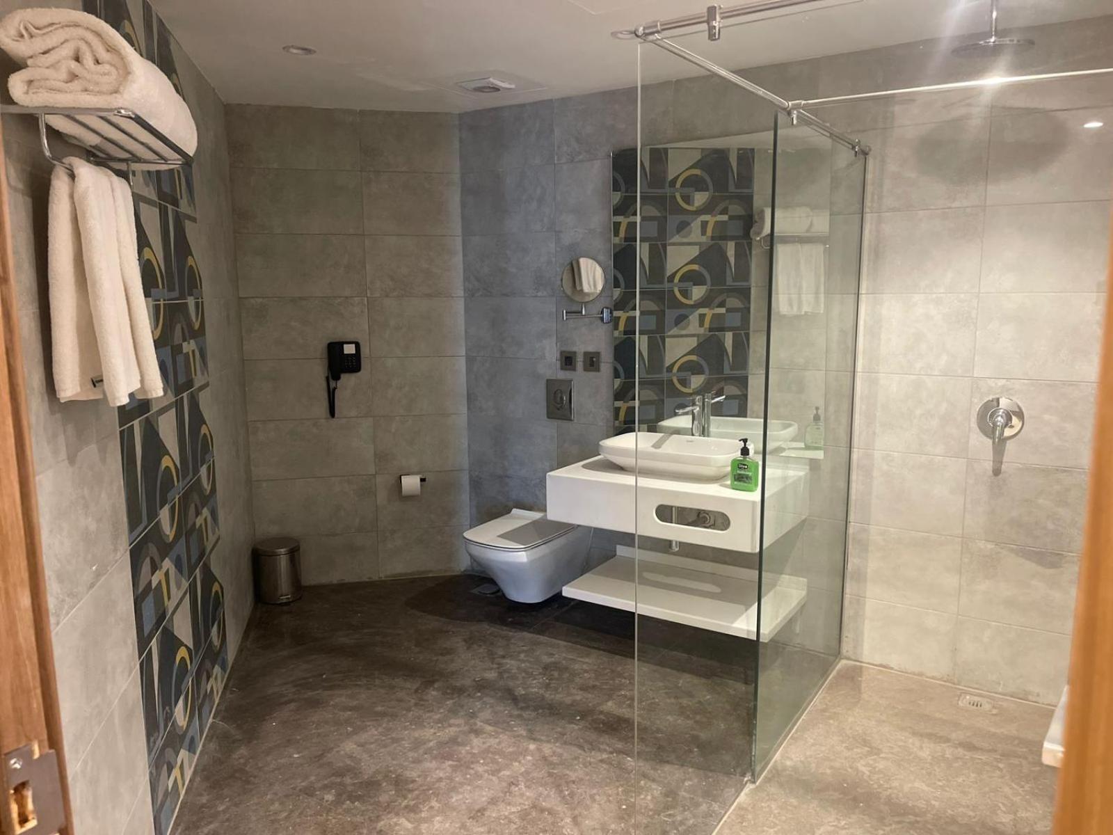 Phoenix Hotel & Wellness Sheikh Zayed City Exteriér fotografie